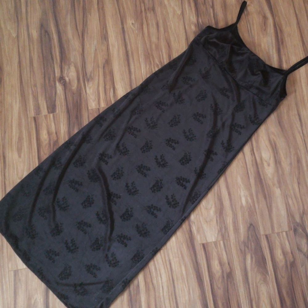 AEO velvet black maxi dress. Floral detail